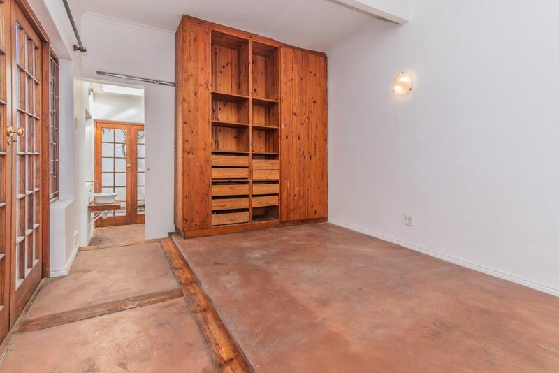 2 Bedroom Property for Sale in Observatory Western Cape